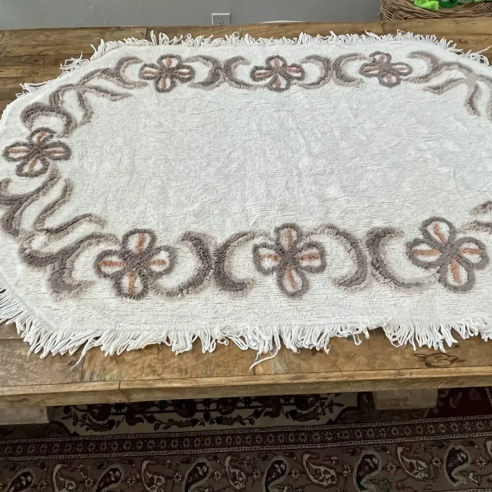 Vintage Chenille Bathroom Rug 51